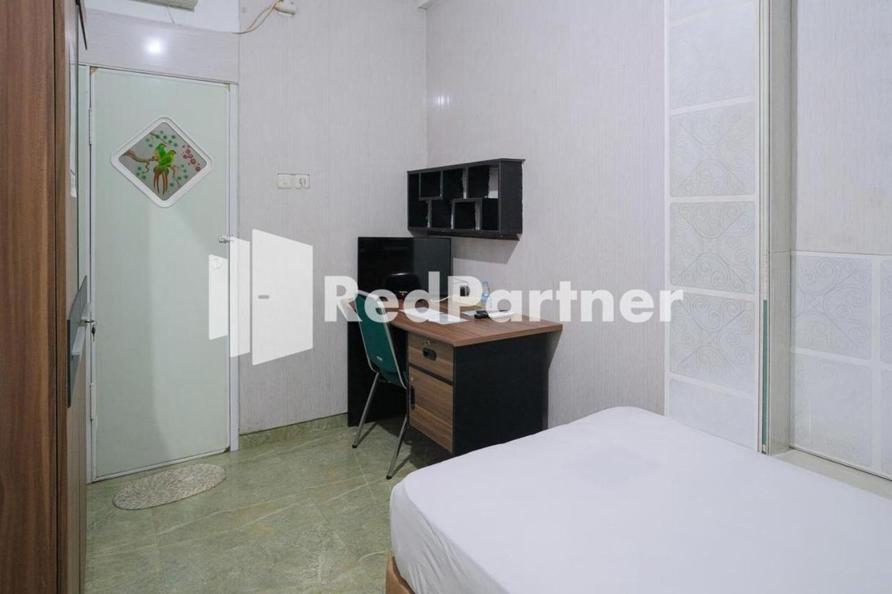 Pondok Hijau Syariah Mitra Reddoorz At Citraland Surabaya Kültér fotó